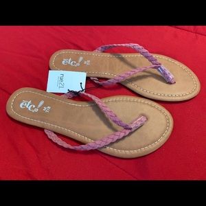 3/$20! NWT Rue21 Rose Thong Sandals